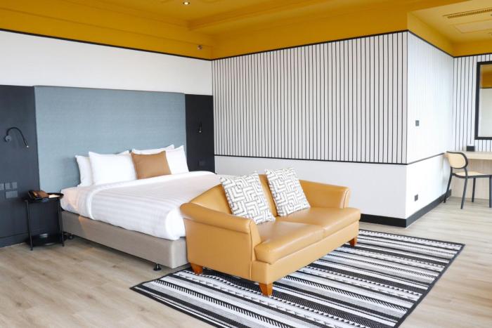 the quarter saphan khwai by uhg