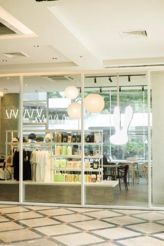 the quarter saphan khwai by uhg