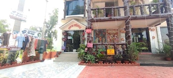 dui kanya henshel ghar