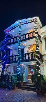 dui kanya henshel ghar