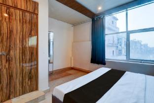 super hotel o aastha inn