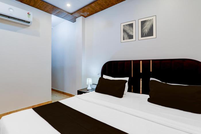 super hotel o aastha inn