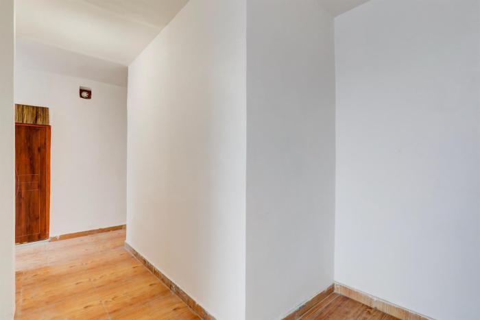 super hotel o aastha inn