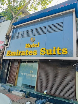 hotel emirates suite