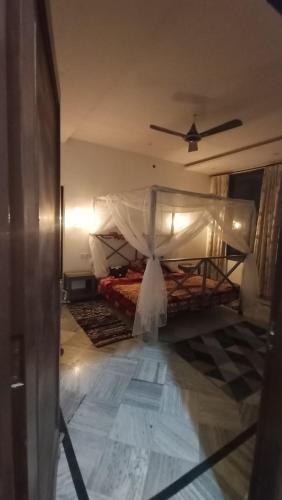 Backpackers Station,,4 star