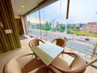 The Pearl Grand, Top Rated & Most Awarded Property In Chandigarh,,4 star