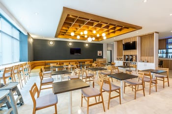 hyatt place eagle pass