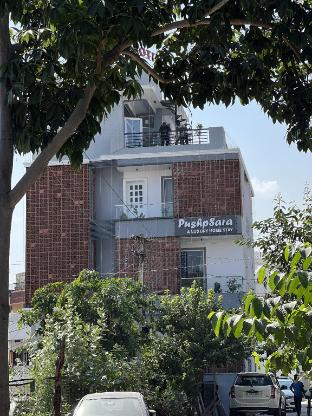 Hotel Pushp Sara Lake View,,5 star