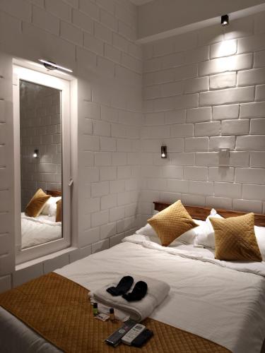 Srikrishna Paradise,,2 star