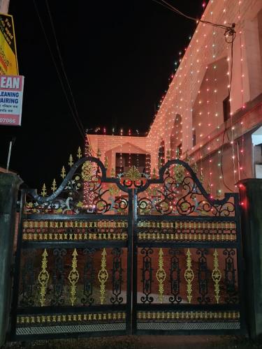 Whimsical Woods Home Stay,,5 star