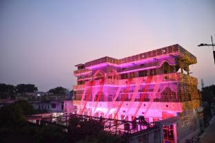 Shri Sita Vallabh Padchhaya,,2 star