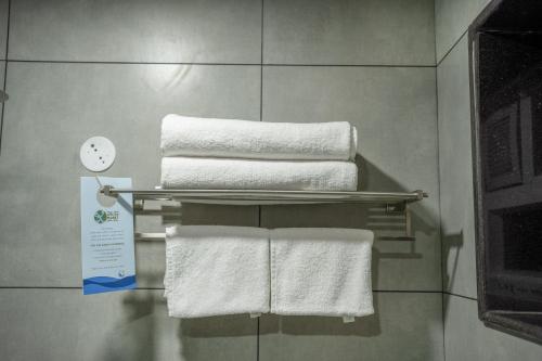 madras chronicle bay resort and spa