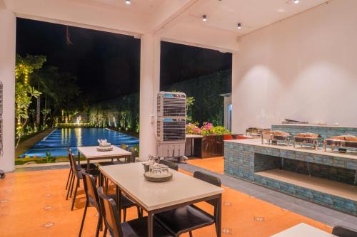 madras chronicle bay resort and spa