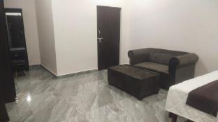 moonvilla banquet and hotels