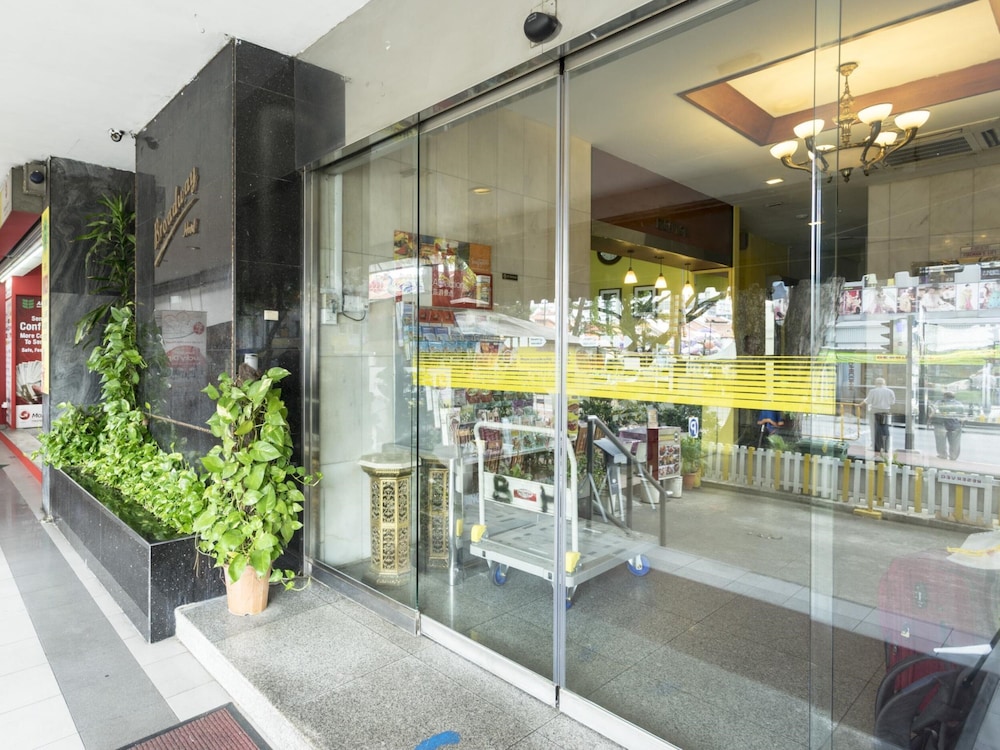 the quay hotel little india