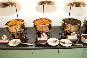 whiteridge premium hotel hitech city