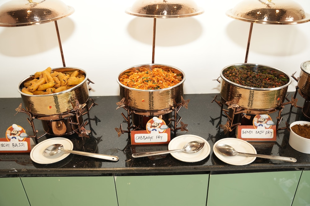 whiteridge premium hotel hitech city