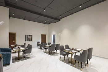 whiteridge premium hotel hitech city