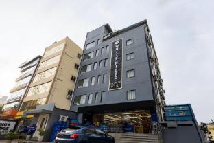 whiteridge premium hotel hitech city