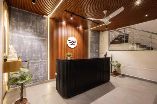whiteridge premium hotel hitech city