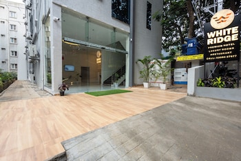 whiteridge premium hotel hitech city