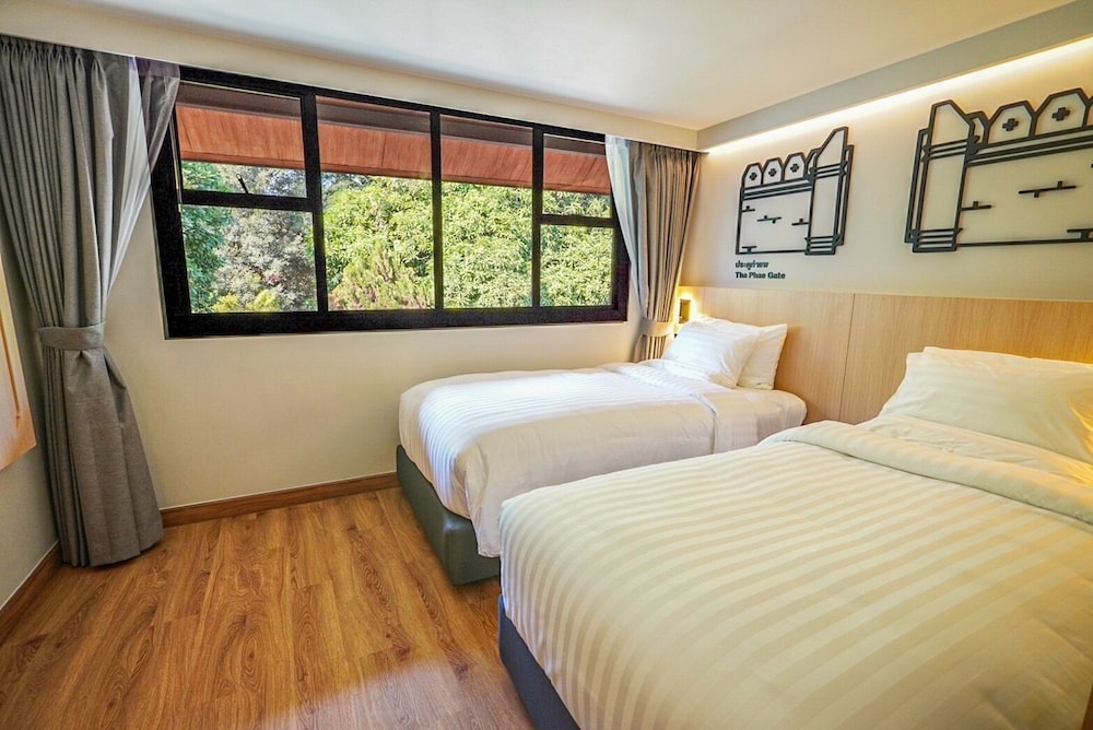 march hotel and suite chiang mai