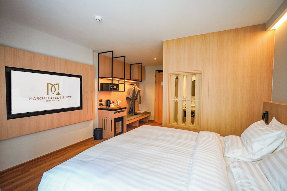 march hotel and suite chiang mai