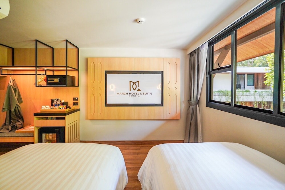 march hotel and suite chiang mai