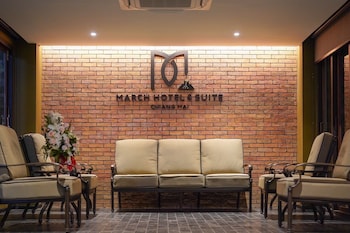 march hotel and suite chiang mai