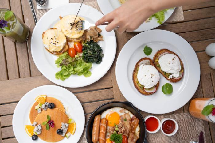 march hotel and suite chiang mai