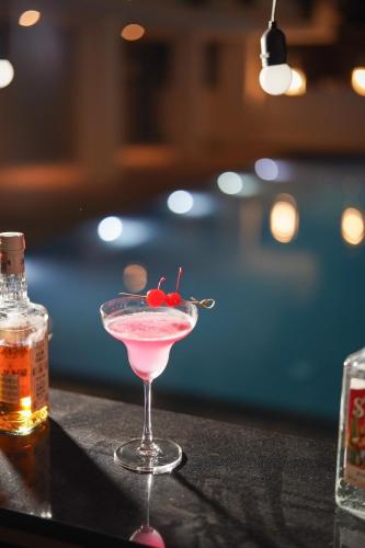 march hotel and suite chiang mai