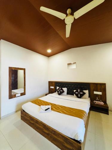 Hotel Green Crystal,,2 star