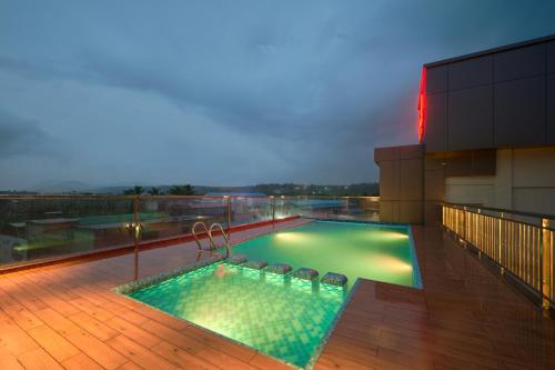 Kowju Airport Hotel Calicut,,4 star