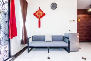 surprised homestay by ubook