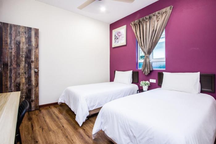 surprised homestay by ubook
