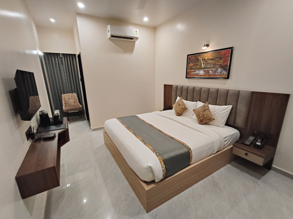 light house suites hubballi