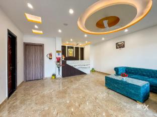 raghuveer sadan near ram mandir 10 min walk