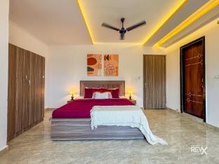 raghuveer sadan near ram mandir 10 min walk