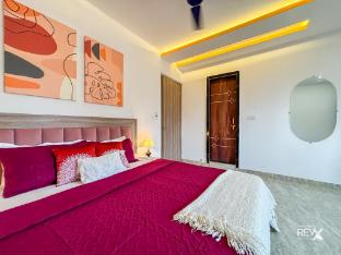 raghuveer sadan near ram mandir 10 min walk