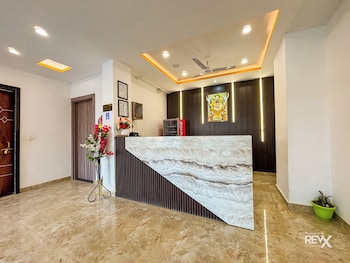 raghuveer sadan near ram mandir 10 min walk