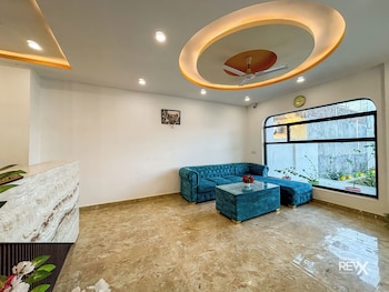 raghuveer sadan near ram mandir 10 min walk