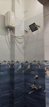 hariom home stay by grb