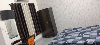 hariom home stay by grb