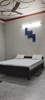 hariom home stay by grb