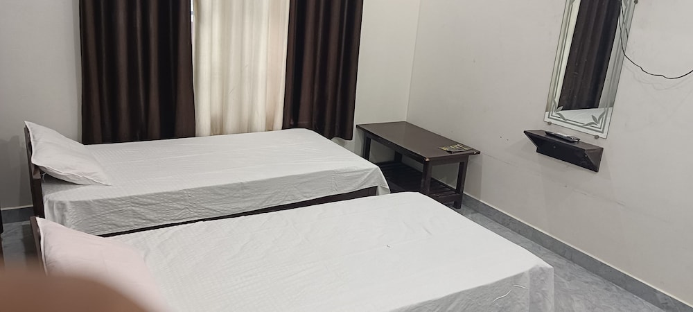 hariom home stay by grb