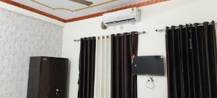 hariom home stay by grb