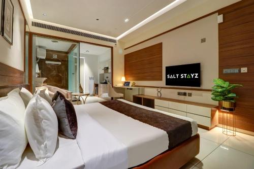 Saltstayz Premier - Mohali Chandigarh,,4 star