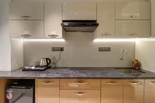 Saltstayz Premier - Mohali Chandigarh,,4 star