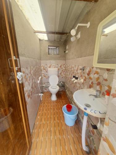 Moon Guest House,,2 star