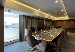 the hoften sterling plaza near kempegowda international airport